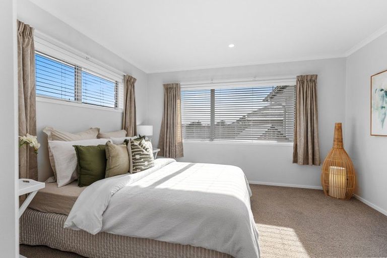 Photo of property in 14 Rochfort Crescent, Pyes Pa, Tauranga, 3112