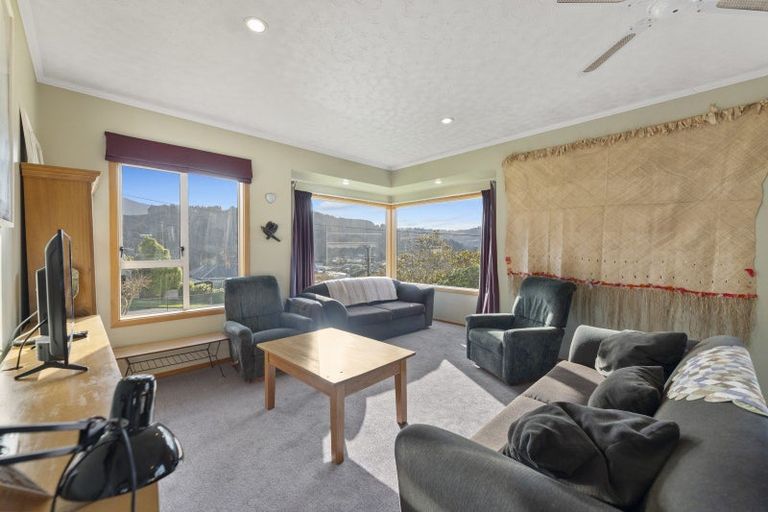 Photo of property in 21 Harrington Street, Port Chalmers, 9023
