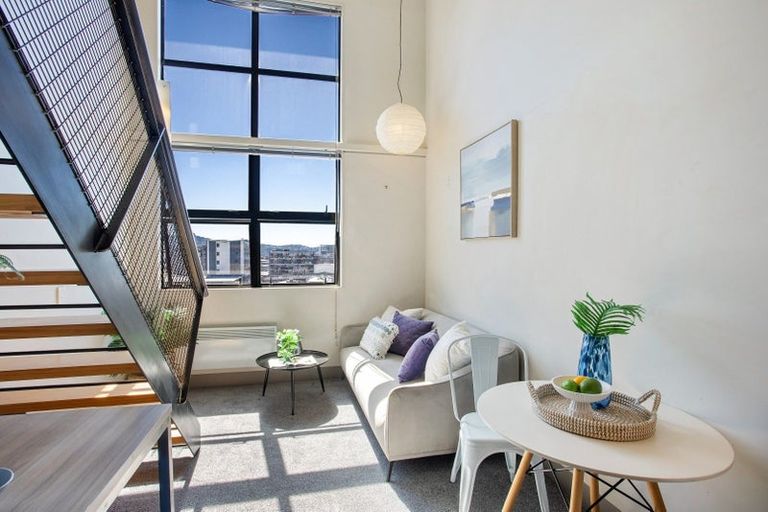 Photo of property in Urbane Apartments, 44/29 Webb Street, Mount Cook, Wellington, 6011