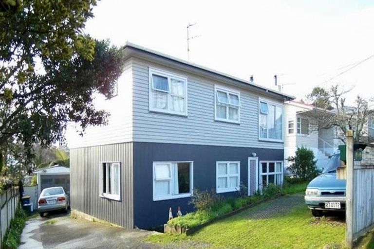 Photo of property in 101 Stanley Road, Glenfield, Auckland, 0629