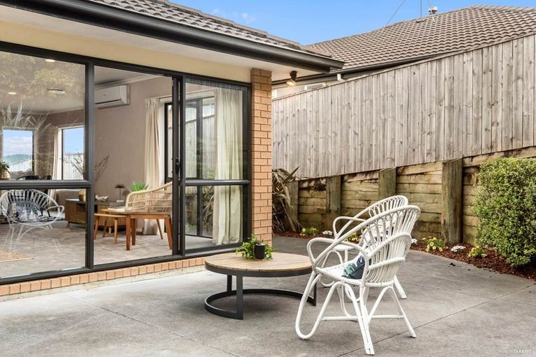 Photo of property in 41 Ina Ville Drive, Pukekohe, 2120