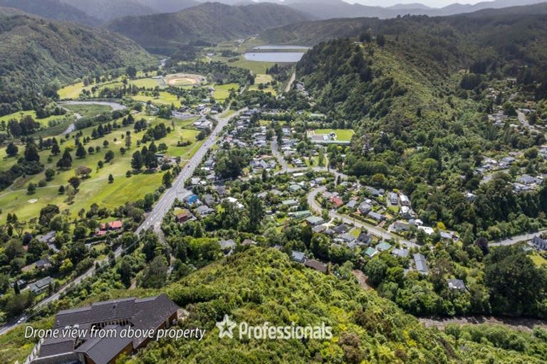 Photo of property in 84 Mount Marua Way, Timberlea, Upper Hutt, 5018
