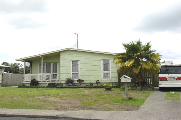 Photo of property in 70 Chichester Drive, Rosehill, Papakura, 2113