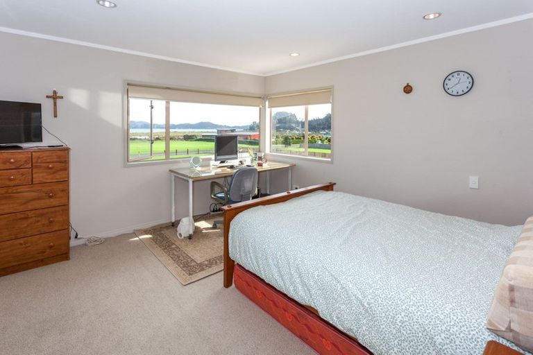 Photo of property in 13 Koromiko Drive, Coromandel, 3506