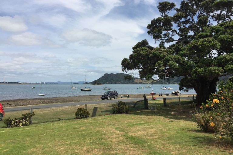 Photo of property in 71 Urquharts Bay Road, Whangarei Heads, Whangarei, 0174