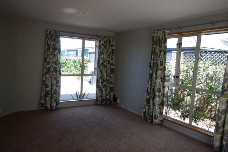 Photo of property in 16a Craven Street, Sockburn, Christchurch, 8042