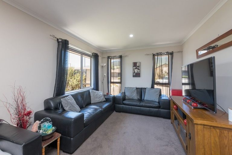 Photo of property in 18 Melfield Place, Richmond, 7020