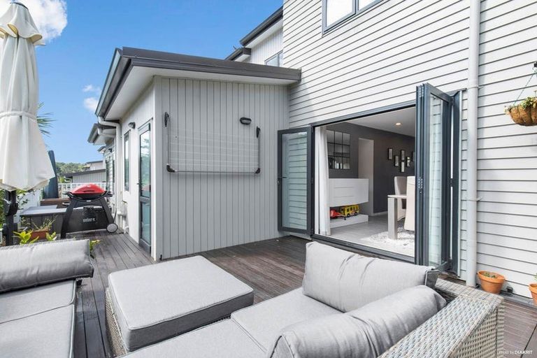 Photo of property in 42 Makamaka Lane, Albany Heights, Auckland, 0632