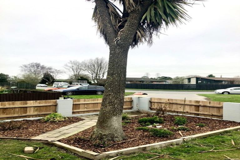 Photo of property in 33 Pensacola Crescent, Broomfield, Christchurch, 8042