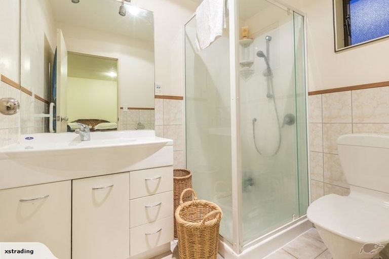 Photo of property in 26a Woodstock Road, Forrest Hill, Auckland, 0620