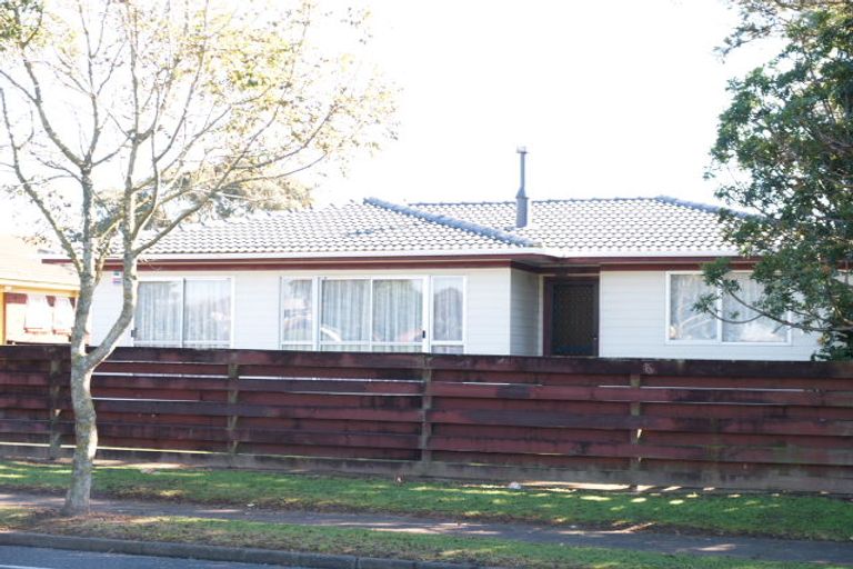 Photo of property in 40 Wickman Way, Mangere East, Auckland, 2024