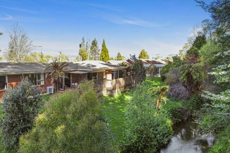 Photo of property in 11a La Trobe Place, Utuhina, Rotorua, 3015