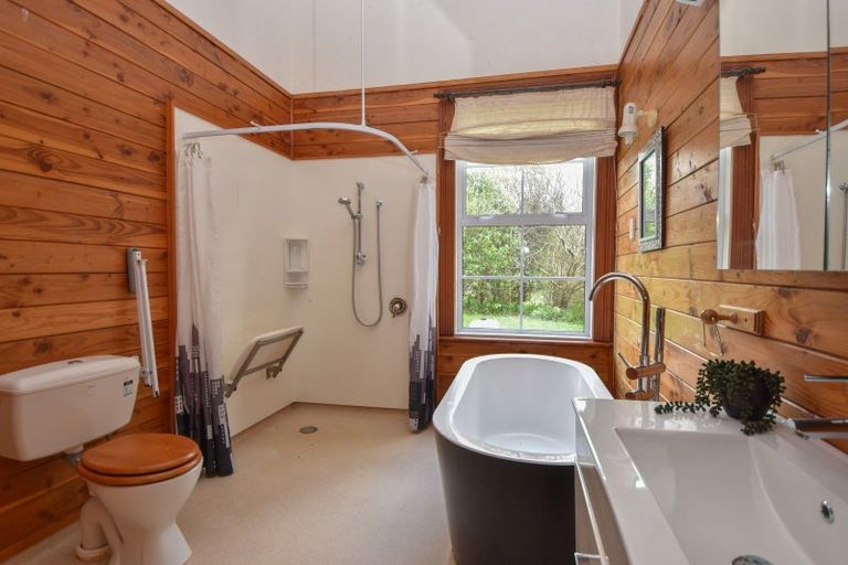 Photo of property in 71 Hoeke Road, Carrington, Carterton, 5791