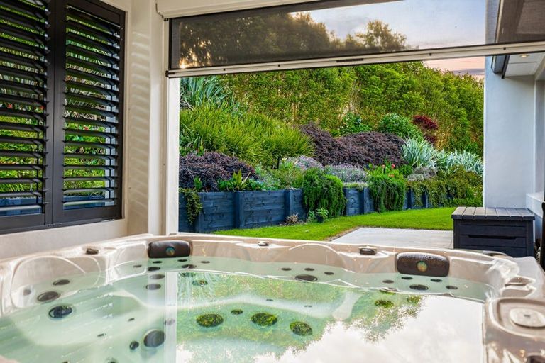 Photo of property in 13 Myra Evelyn Grove, Dairy Flat, Albany, 0792