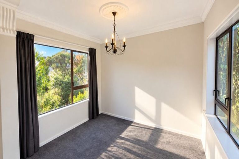 Photo of property in 2 Eclipse Lane, Whitby, Porirua, 5024