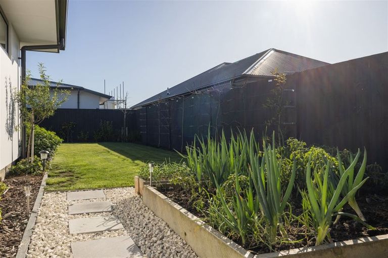 Photo of property in 5 William Deans Drive, Prebbleton, 7604