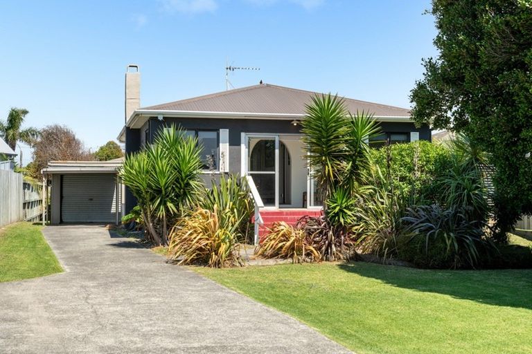 Photo of property in 838 Papamoa Beach Road, Papamoa Beach, Papamoa, 3118