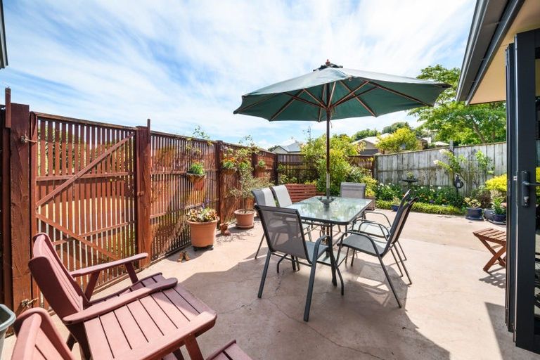 Photo of property in 22 Masefield Terrace, Kelvin Grove, Palmerston North, 4414