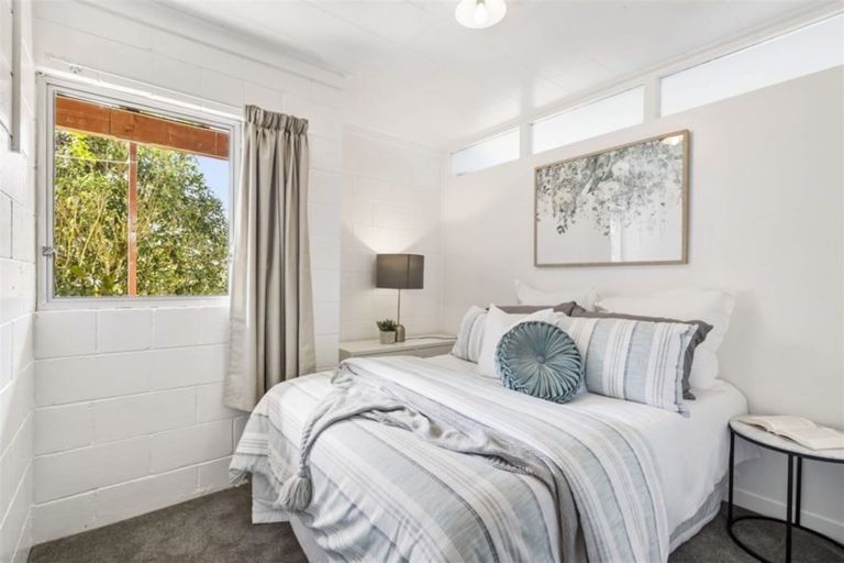 Photo of property in 1144 Scenic Drive North, Swanson, Auckland, 0816