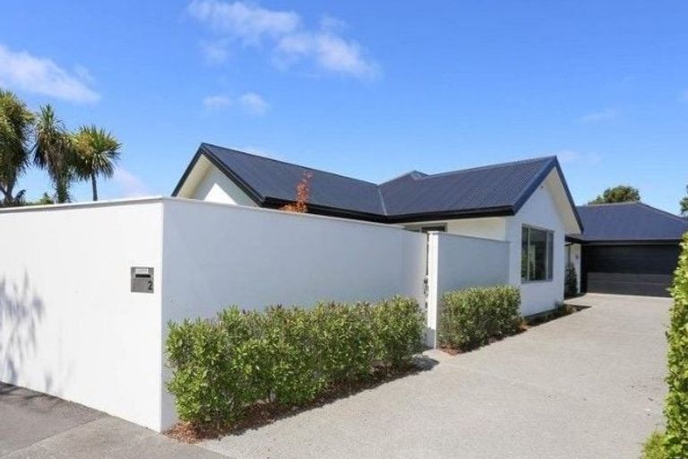 Photo of property in 2 Brackendale Place, Burnside, Christchurch, 8041