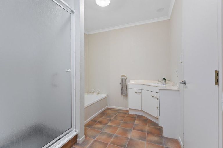 Photo of property in 1/156 Carrington Street, Lower Vogeltown, New Plymouth, 4310