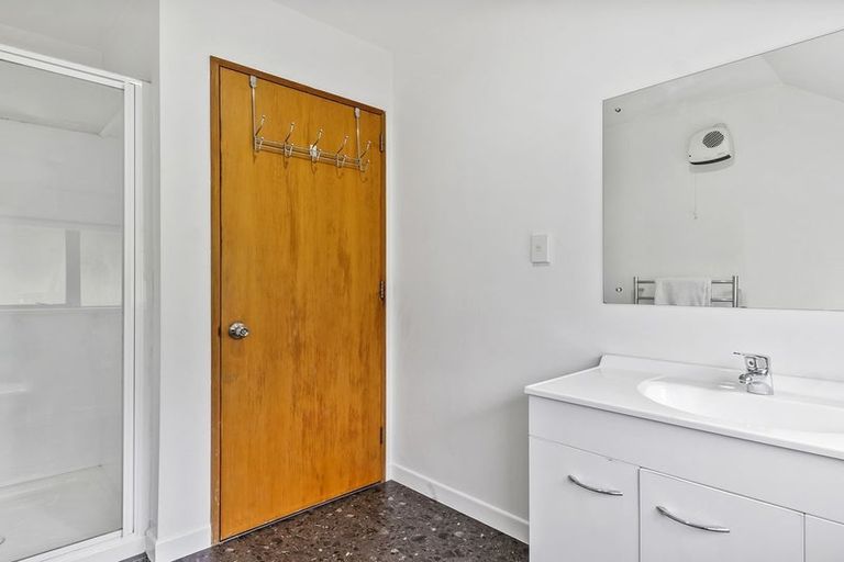 Photo of property in 6 Freeman Close, Abbotsford, Dunedin, 9018