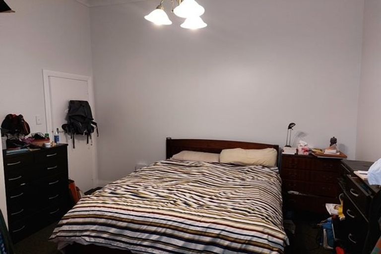 Photo of property in 3/133 Kelburn Parade, Kelburn, Wellington, 6012