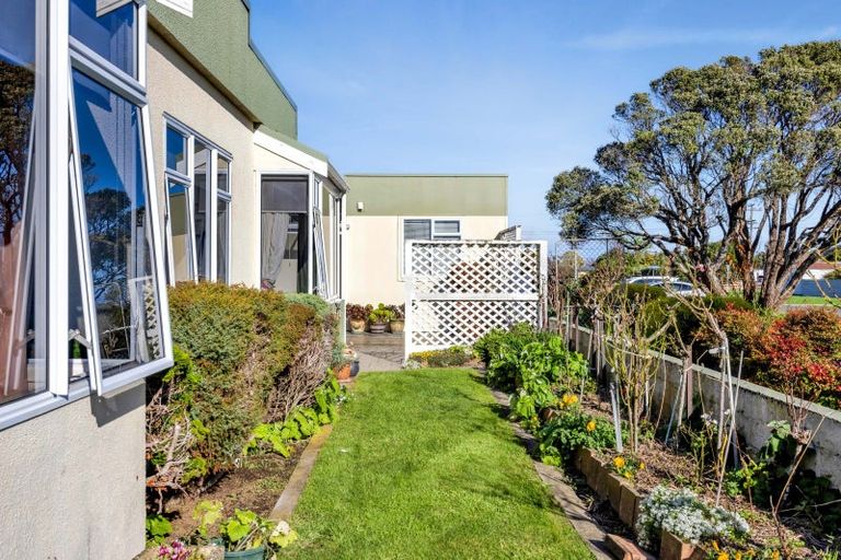 Photo of property in 74 South Road, Manaia, 4612