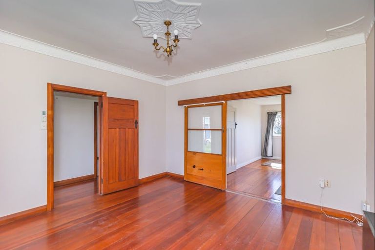 Photo of property in 29 Bristol Street, Levin, 5510