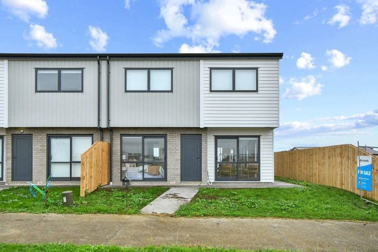Photo of property in 4 Kaitiaki Drive, Clarks Beach, 2122