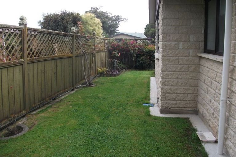 Photo of property in 5a Waimarie Avenue, Paraparaumu, 5032