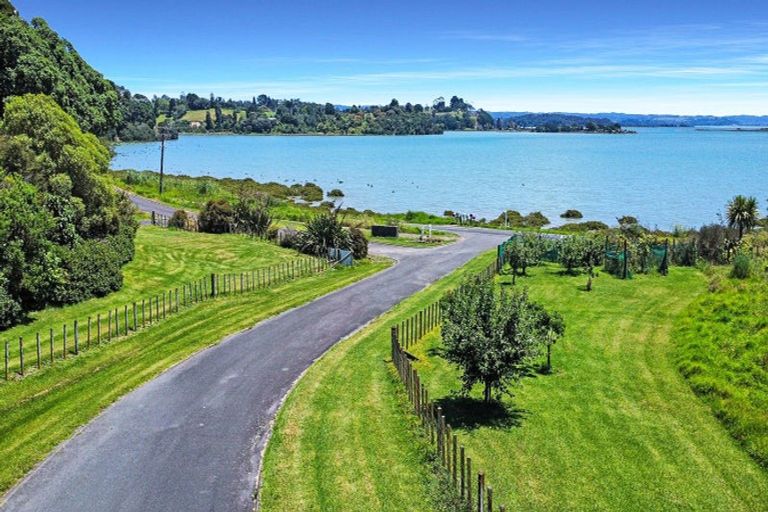 Photo of property in 8 Ohiwa Cove Rise, Waiotahe, Opotiki, 3198