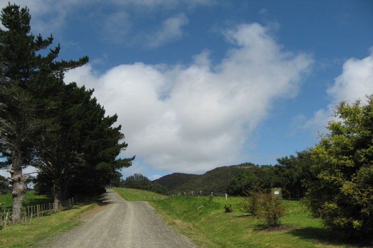 Photo of property in 17 Long Road, Waitakere, Auckland, 0781