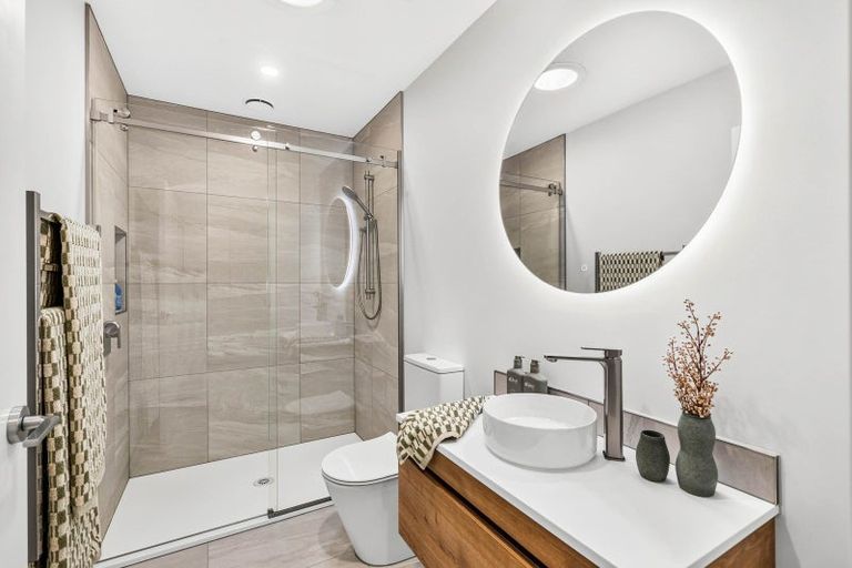 Photo of property in 1/1 Teddy Street, Whitiora, Hamilton, 3200