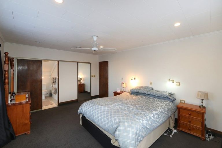 Photo of property in 28 Ranfurly Street, Tamatea, Napier, 4112
