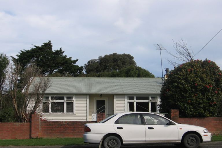 Photo of property in 68 Bell Street, Featherston, 5710