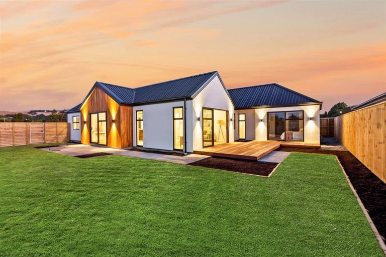 Photo of property in 1 Hiller Green Street, Halswell, Christchurch, 8025