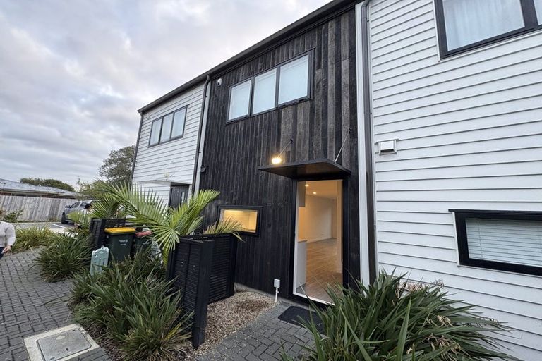 Photo of property in 2e Ellen Avenue, Hillcrest, Auckland, 0627
