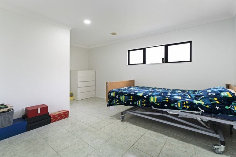 Photo of property in 223 Hill Road, The Gardens, Auckland, 2105