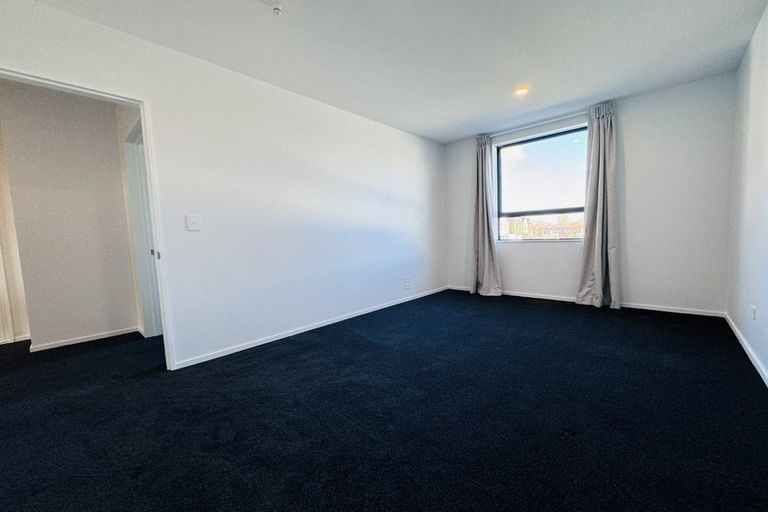 Photo of property in 5b Malaga Crescent, Harewood, 8051