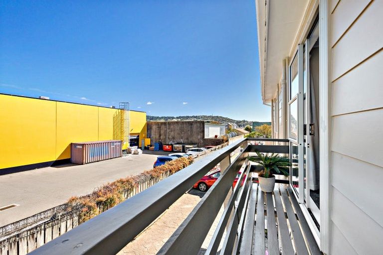 Photo of property in 2/16 Ross Street, Kilbirnie, Wellington, 6022
