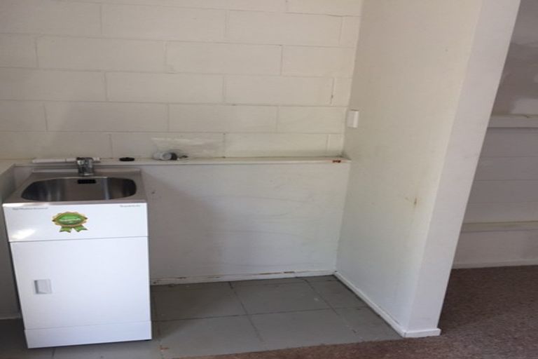 Photo of property in 2/26 Bayview Road, Hauraki, Auckland, 0622