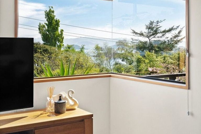 Photo of property in 14 Waikana Street, Broad Bay, Dunedin, 9014