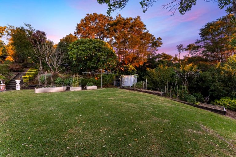 Photo of property in 13 Tanah Merah Drive, Papakura, 2110