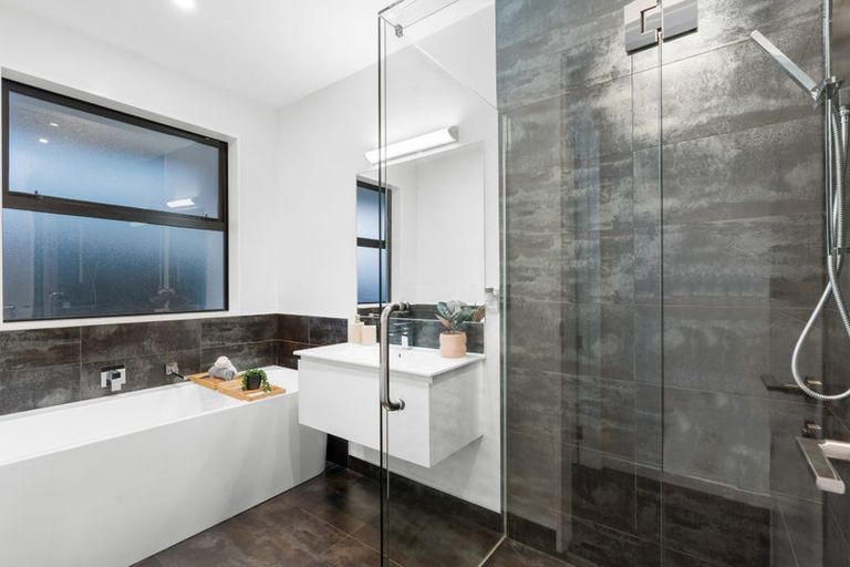 Photo of property in 4 Schofield Lane, Hornby, Christchurch, 8025