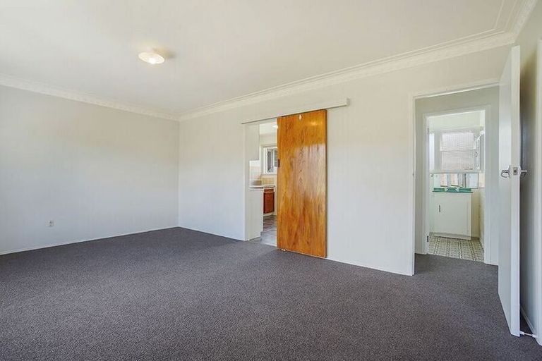 Photo of property in 2/11 Waipuna Road, Mount Wellington, Auckland, 1060