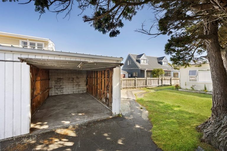 Photo of property in 1/25 Aparima Avenue, Miramar, Wellington, 6022