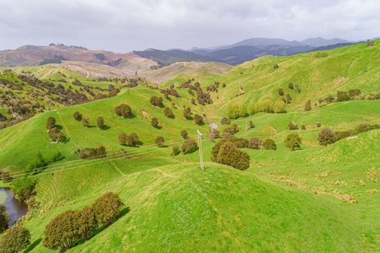 Photo of property in Castlepoint Road, Mangapakeha, Masterton, 5889