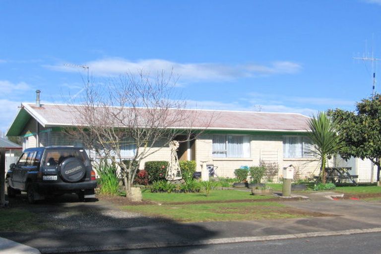 Photo of property in 59 Banbury Crescent, Fairfield, Hamilton, 3214