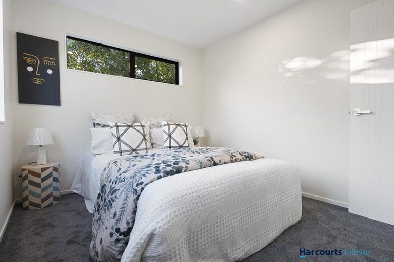 Photo of property in 8b Deuxberry Avenue, Northcote, Auckland, 0627